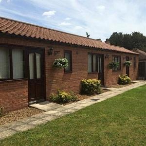 The Fountain At Tuxford & The Square And Compass Normanton On Trent Hotell Exteriör bild
